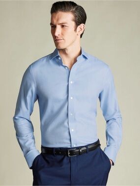 Charles Tyrwhitt Light Blue Dress Shirt - Classic Spread Collar